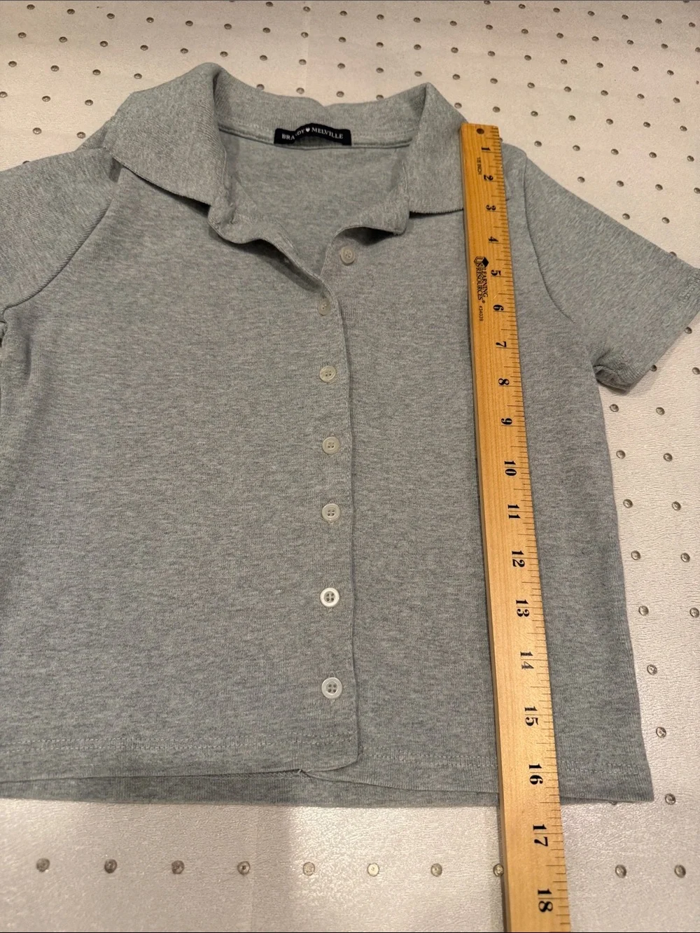 Brandy Melville Grey Short Sleeve Button Collar Top one size - Picture 5 of 6